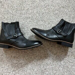 Clarks Womens Leather Camzin Loop Black Boots size 12